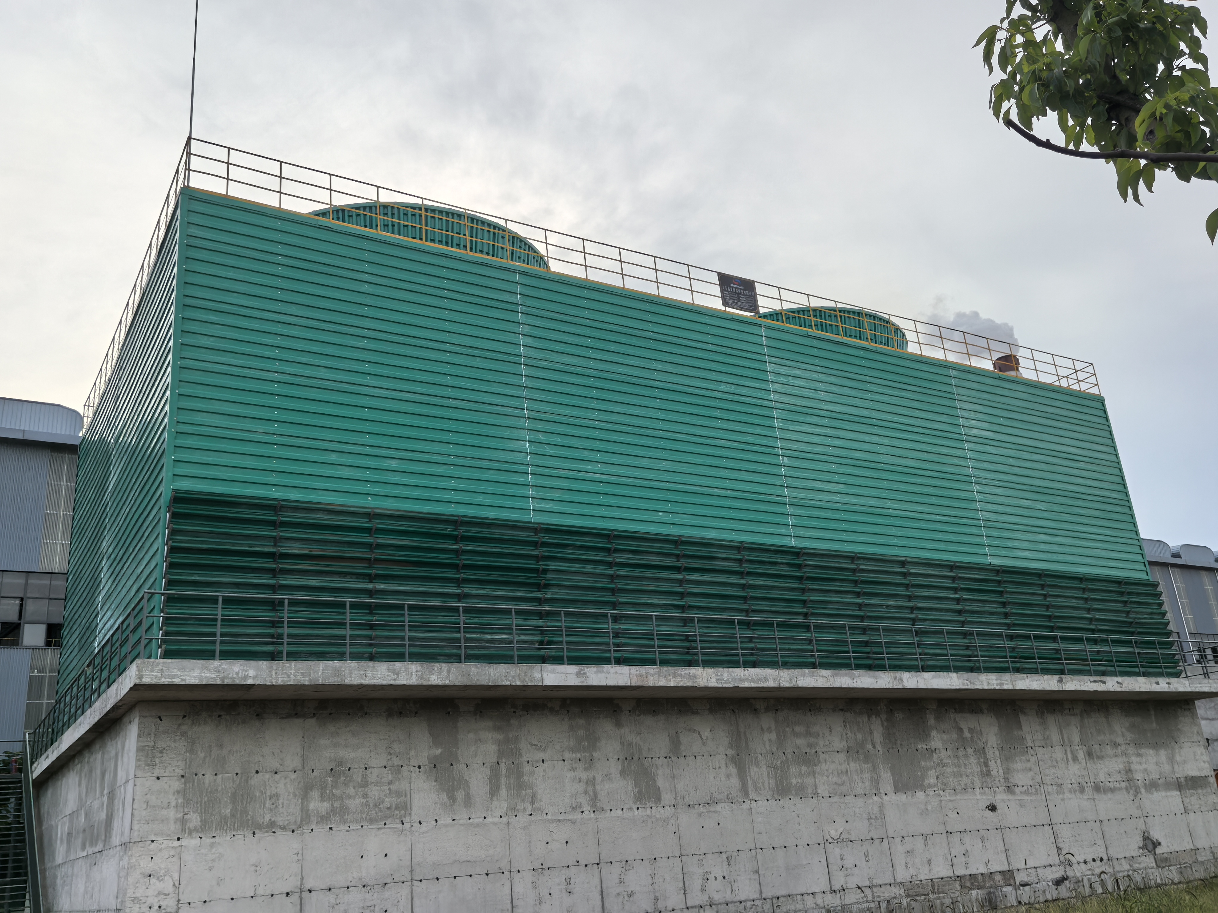 玻璃钢冷却塔维护攻略：做好3步，延长寿命5年以上